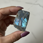 Labradorite HQ (Super Shine) (100 Gms - 1 Pc)