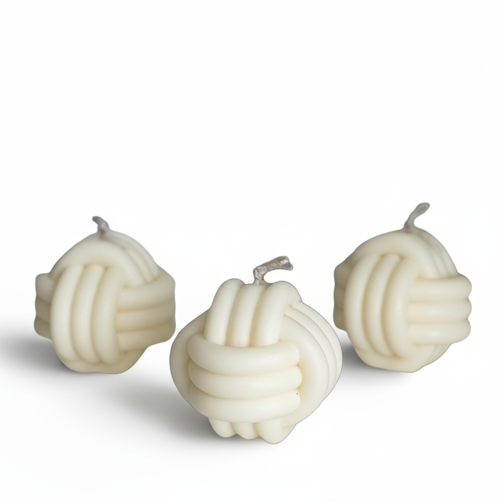 Elegant Swirl Candle